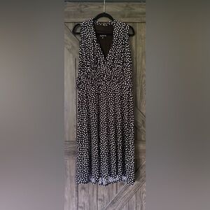 super flattering Black & White Polka Dot Jones New York dress, EUC, Sz 20W